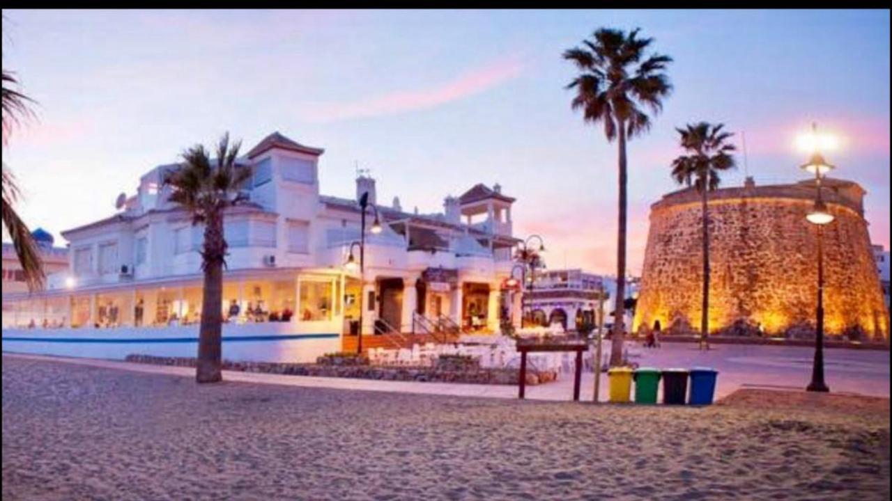 Apartment Mi Capricho Beachfront- 3-7 With Sea Views *