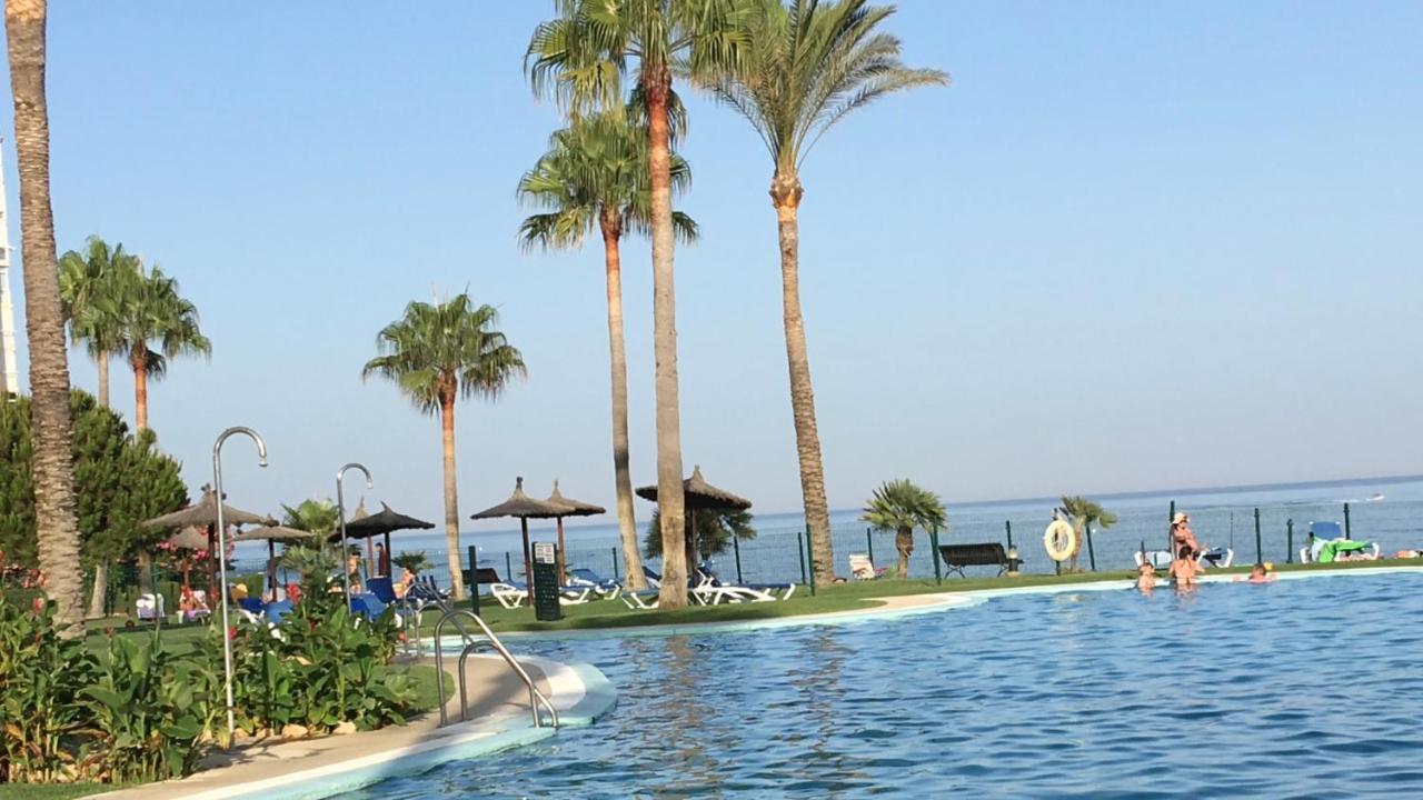 Mi Capricho Beachfront- 3-7 With Sea Views Appartamento
