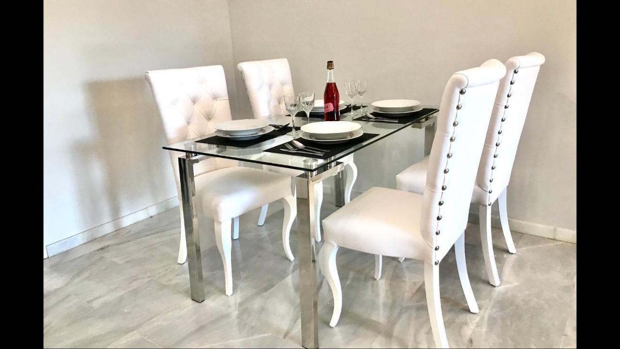 Mi Capricho Beachfront- 3-7 With Sea Views Sitio de Calahonda